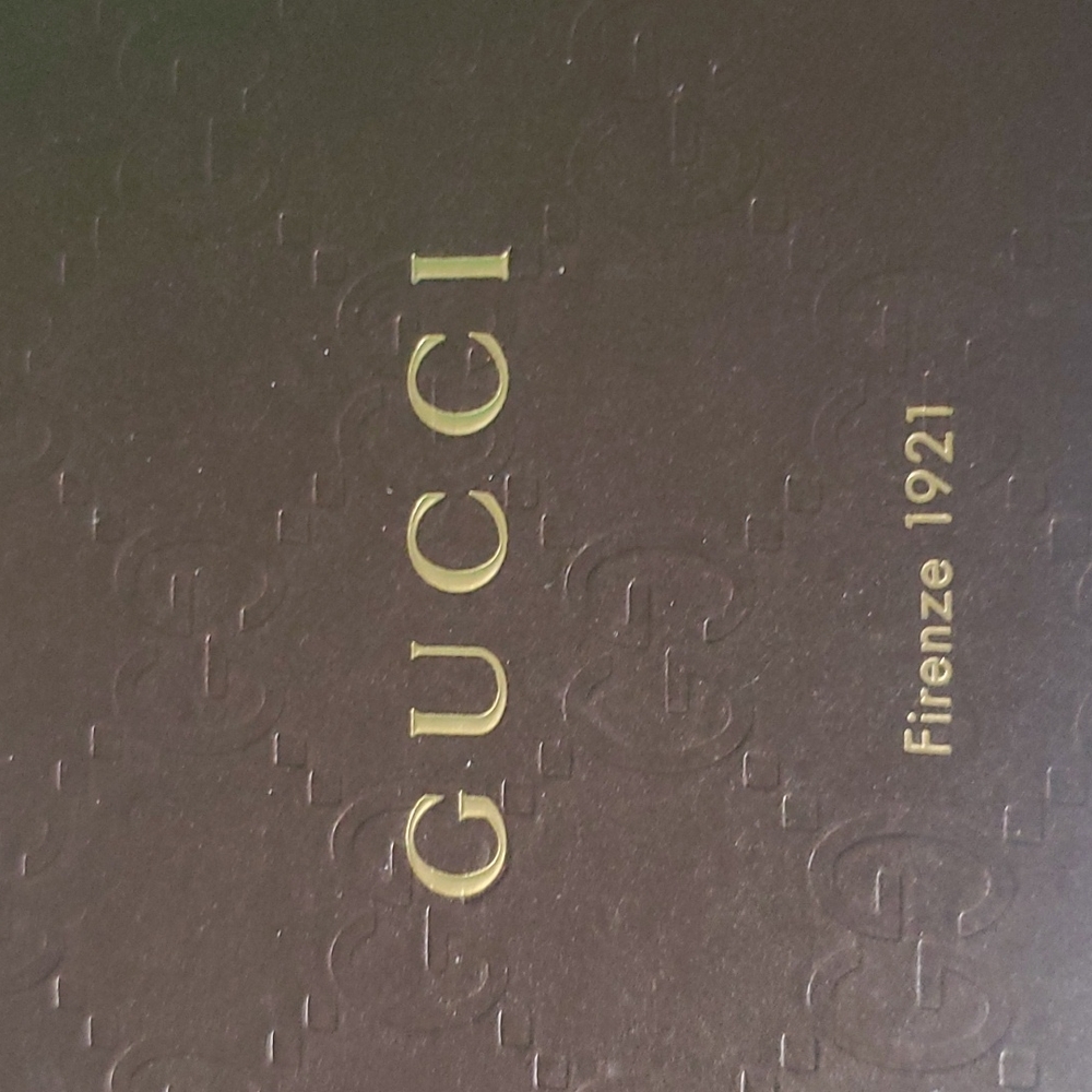 Gucci rare never used boxed bagged tagged gorgeous gold leather ✨️ boxed code ♥️ - Picture 2 of 13